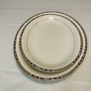 Set of two Serving Platters